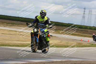 media/Apr-26-2024-TrackDaz (Fri) [[c4b677d280]]/C Group/140pm (Wheelie Bump)/